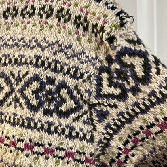 Northern reflection vintage wool knit cardigan 😍🌈 - Picture 11 of 13